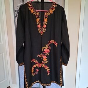 Cotton Black Kurta Tunic With Embroidery. Kashmir Style. No Tags. Large